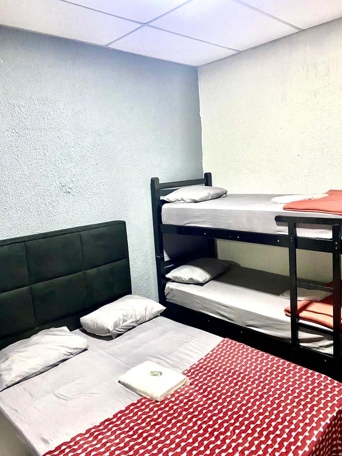 On Hostel II Gru Aeroporto Translado 24 Hs Guarulhos Bagian luar foto
