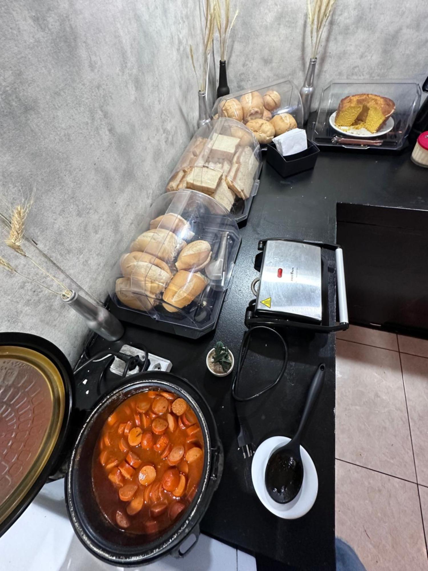 On Hostel II Gru Aeroporto Translado 24 Hs Guarulhos Bagian luar foto